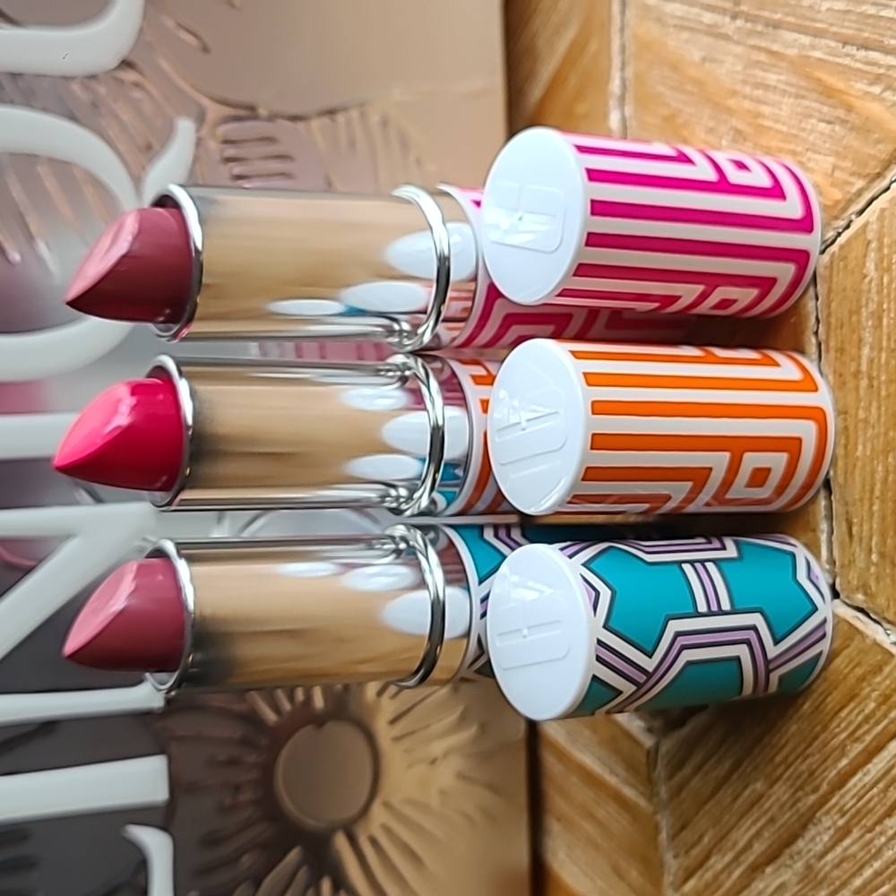 Clinique 💄 Lipstick 3pk 💋 NWT 💋 - Picture 2 of 3